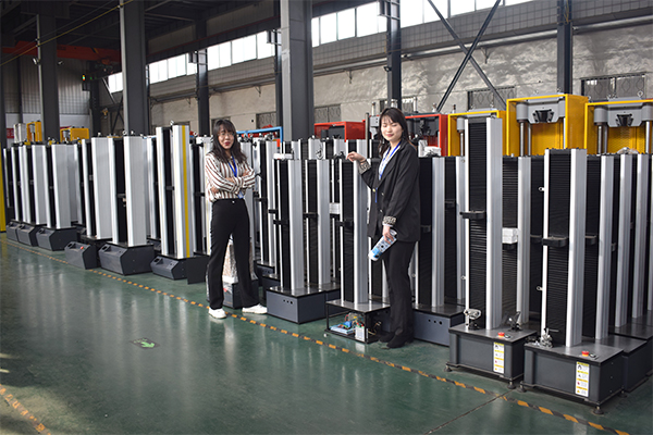 單臂微機控制電子拉力試驗機 車間整體圖